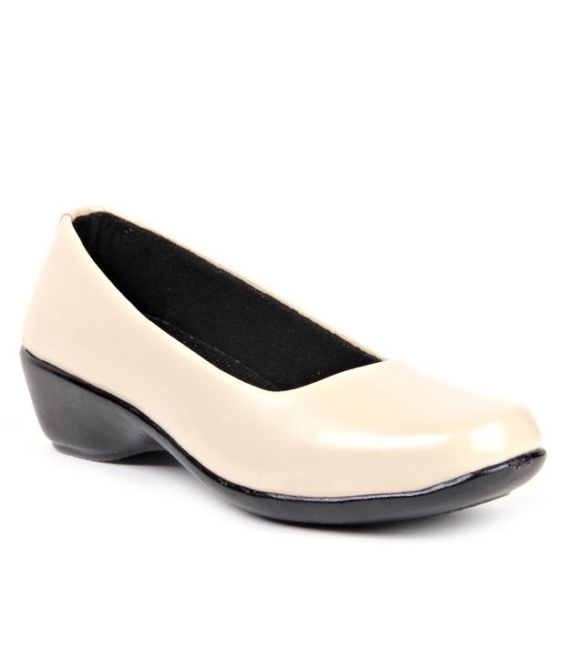 cream formal shoes