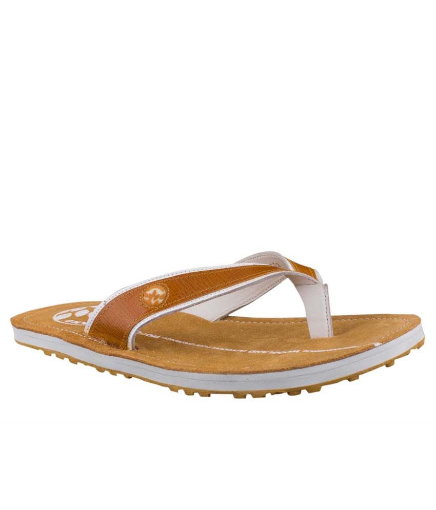 snapdeal woodland sandals