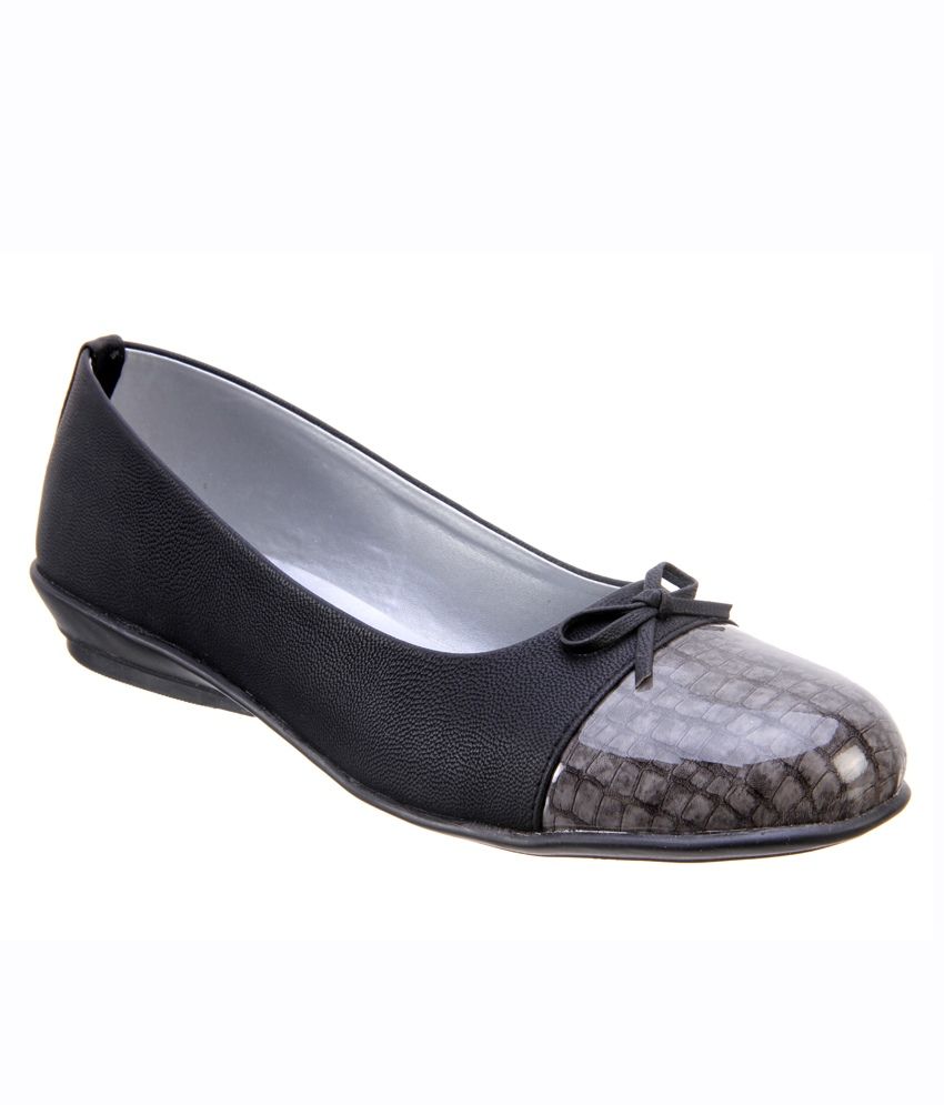 Titas Womens Black Casual Shoes