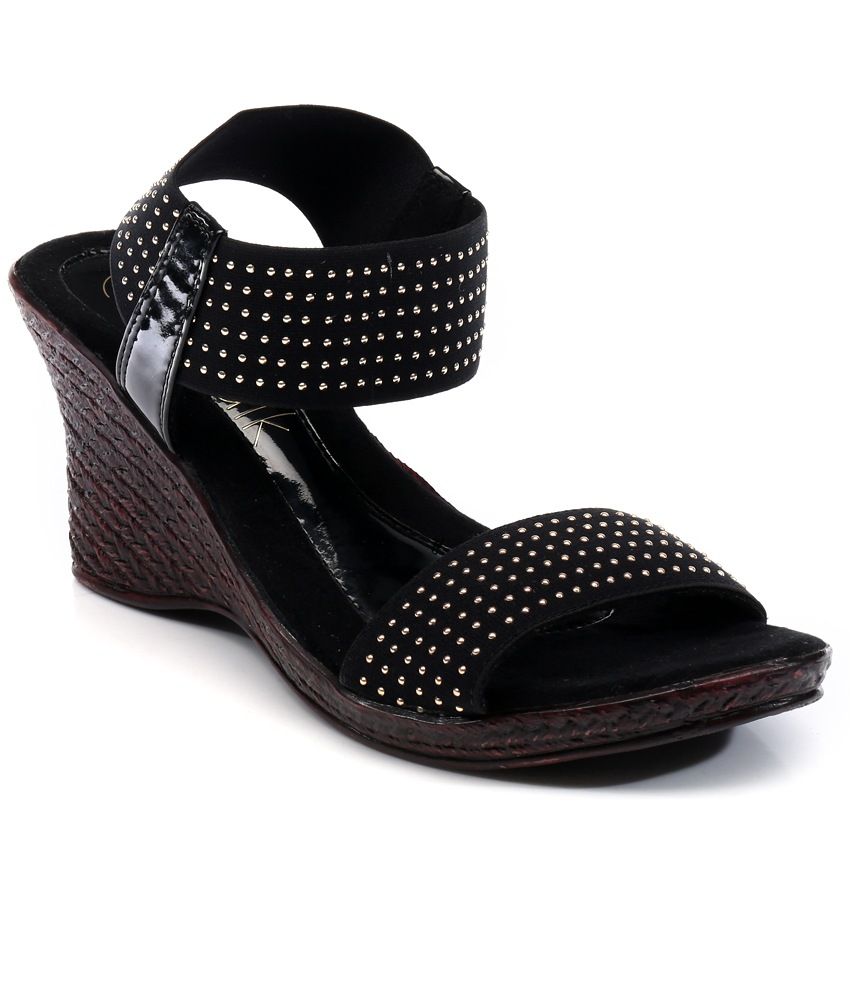 Catwalk Black Sandals Price in India Buy Catwalk Black Sandals Online