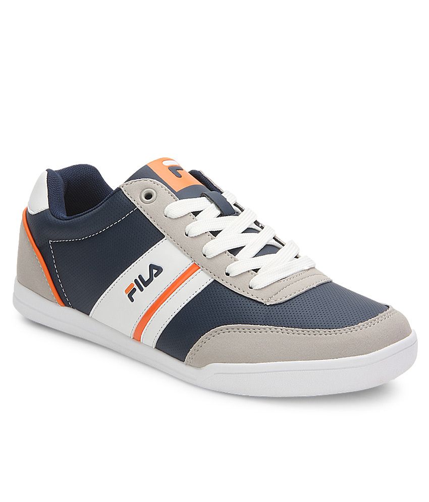 grey fila sneakers