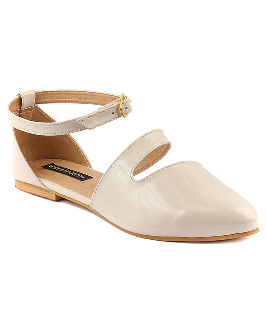 sandals beige flat