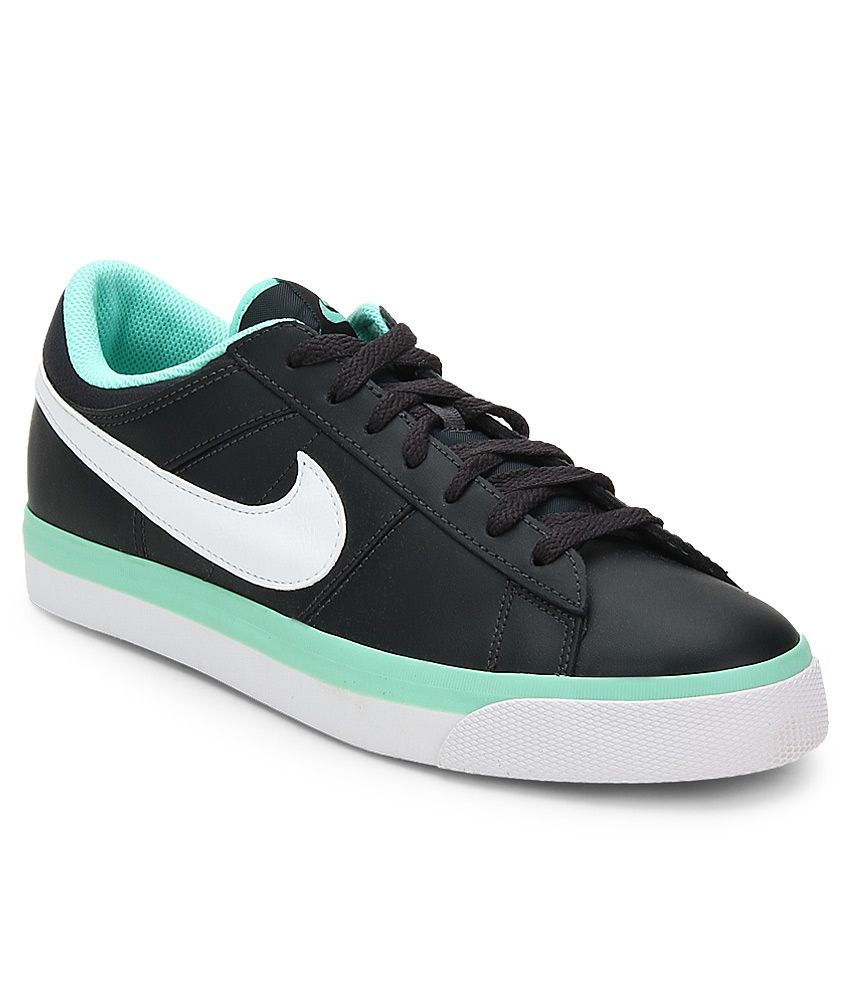 nike black casual shoes