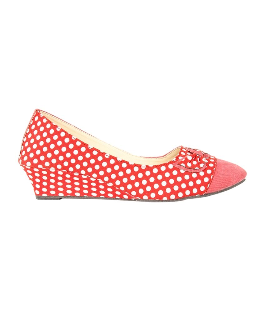 red low heel sandals