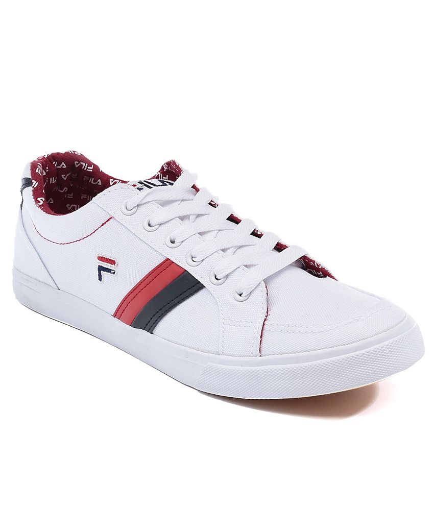 fila white casual shoes