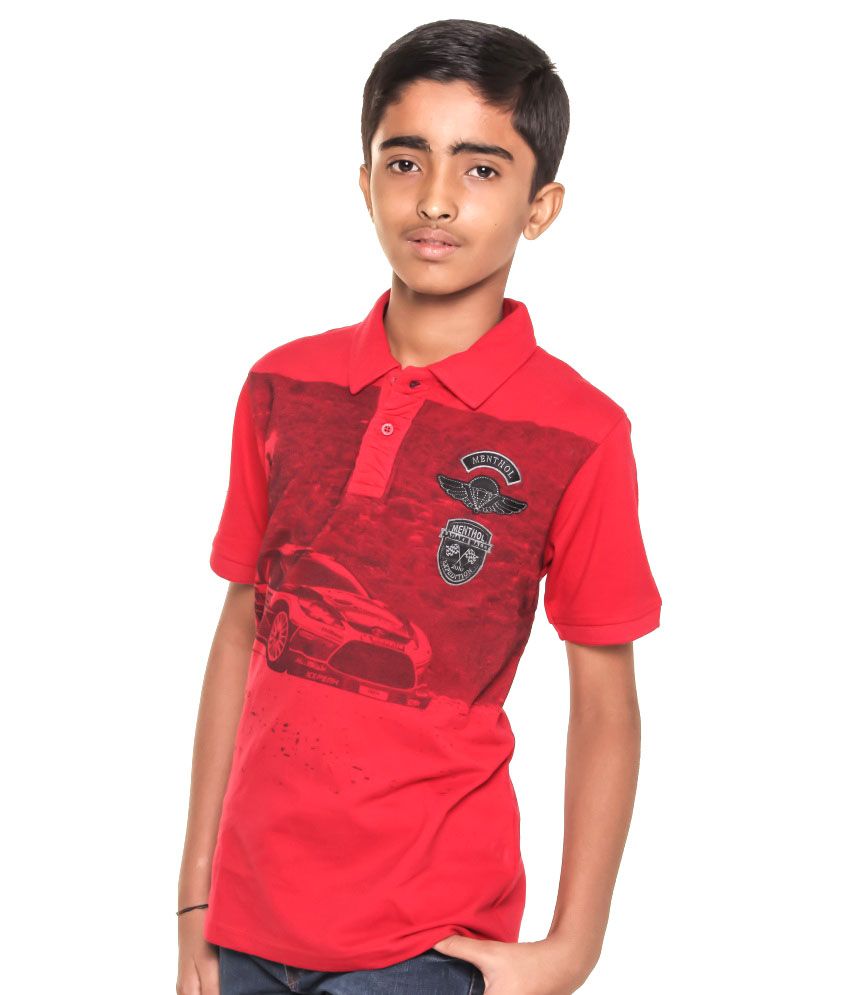 red collared t shirt