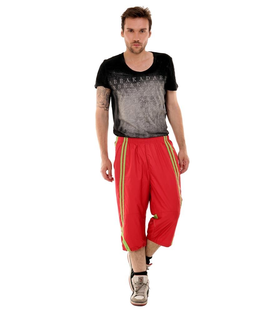 red capris
