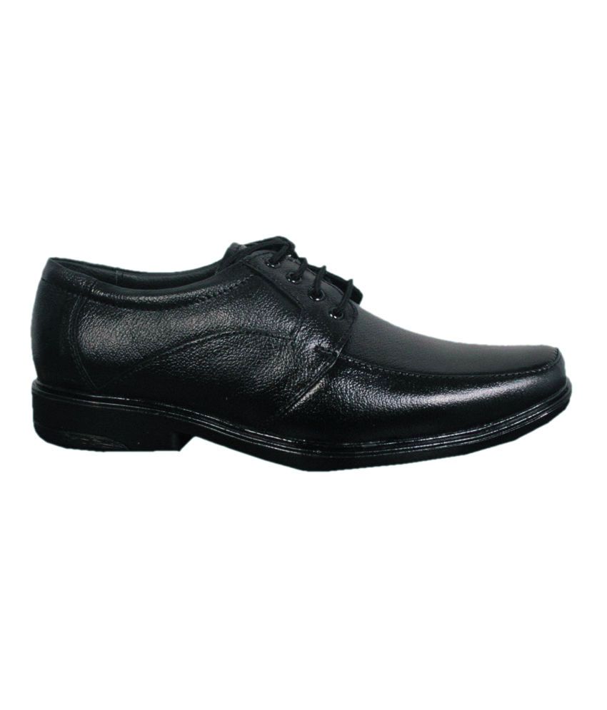 Majesty Black Leather Formal Shoes Price in India- Buy Majesty Black ...