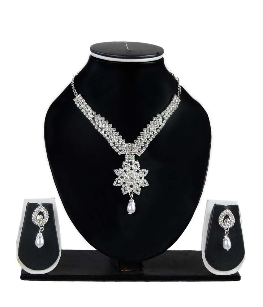 Freshme Fashion Jewellery Silver American Diamonds Traditional Necklace Set - Buy Freshme 