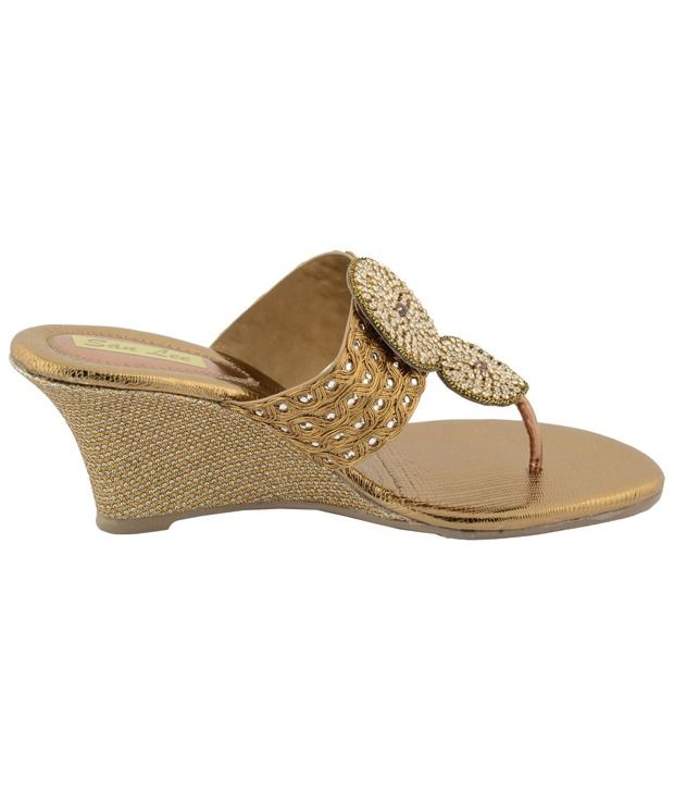 Gucci Tong | Womens flip flop, My fav things, Flop