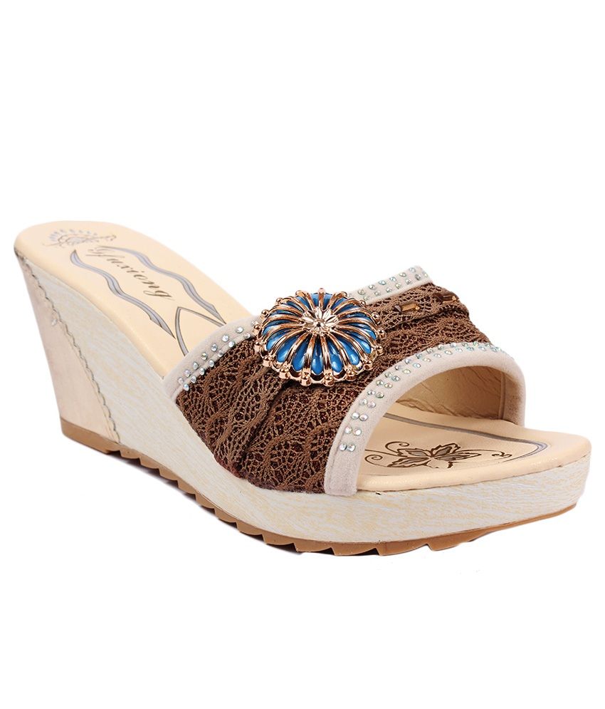 Aalishan Footwear Brown Platforms Heeled Slip-Ons Price in India- Buy ...