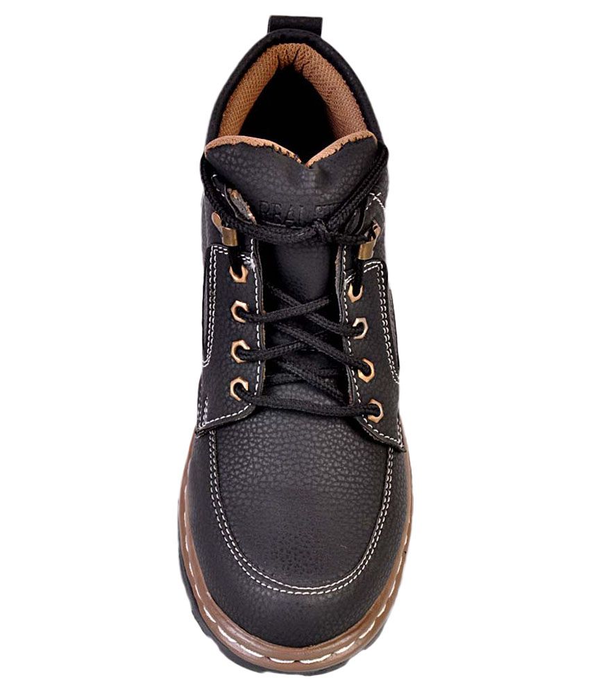are leather boots better than synthetic