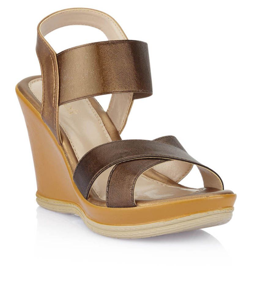 brown wedge sandals size 5