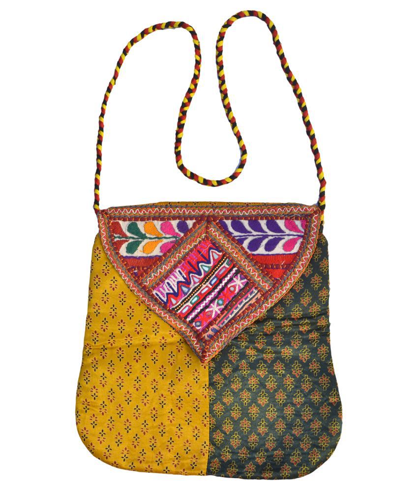 Buy Kutch Craft Traditional Handicraft With Kutchi Embroidery Handwork ...