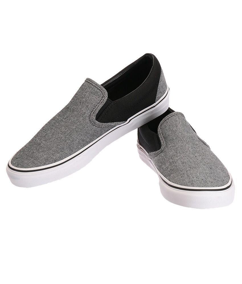 vans classic slip on black mens