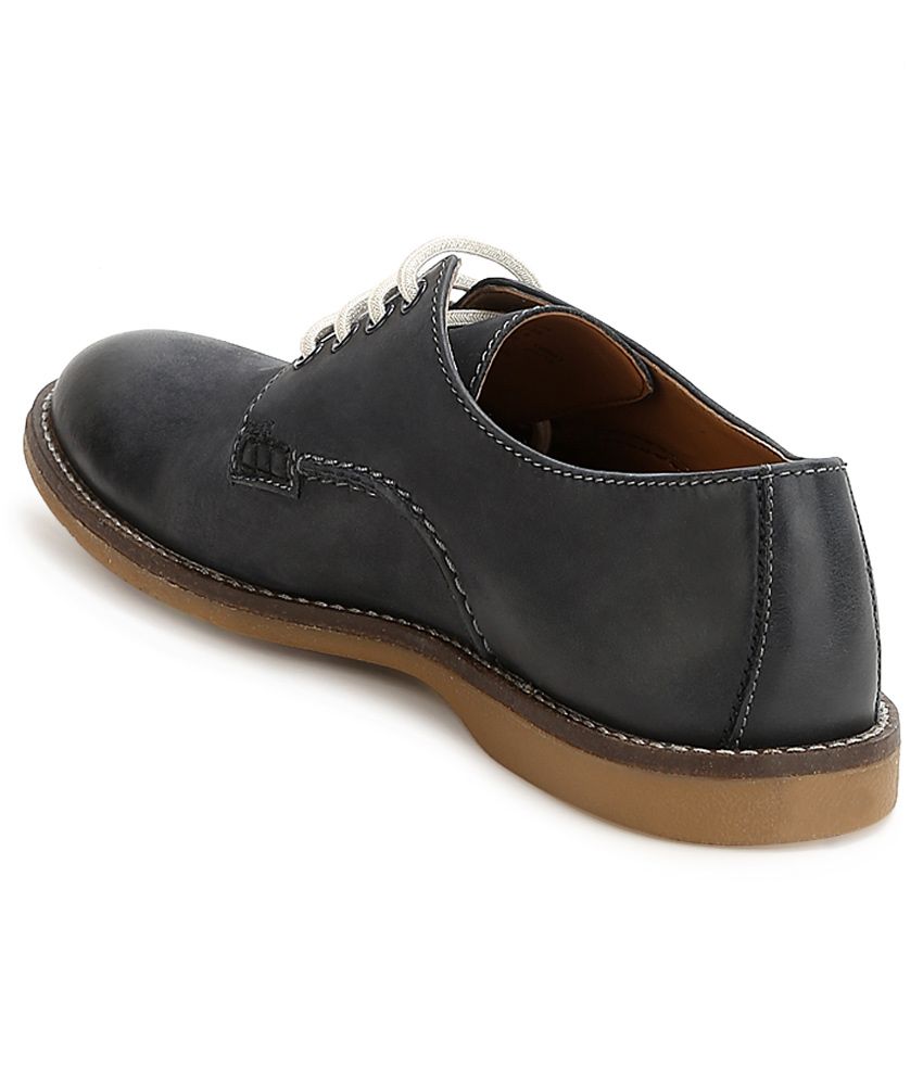 clarks shoes online india