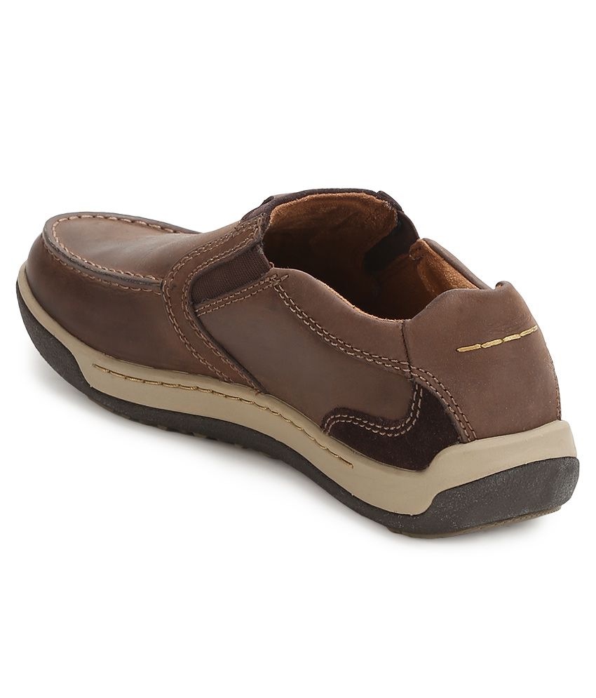 clarks reeder step brown loafers