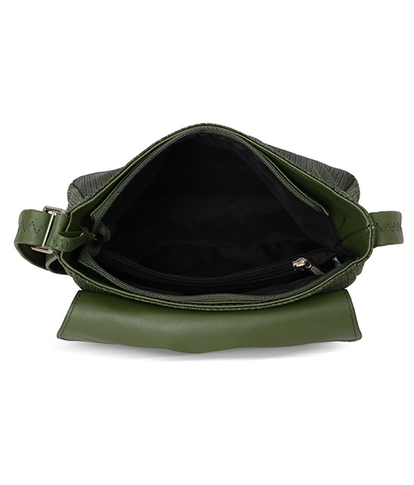 Baggit Quick Jhuti Green Sling Bag Baggit Quick Jhuti Green Sling Bag