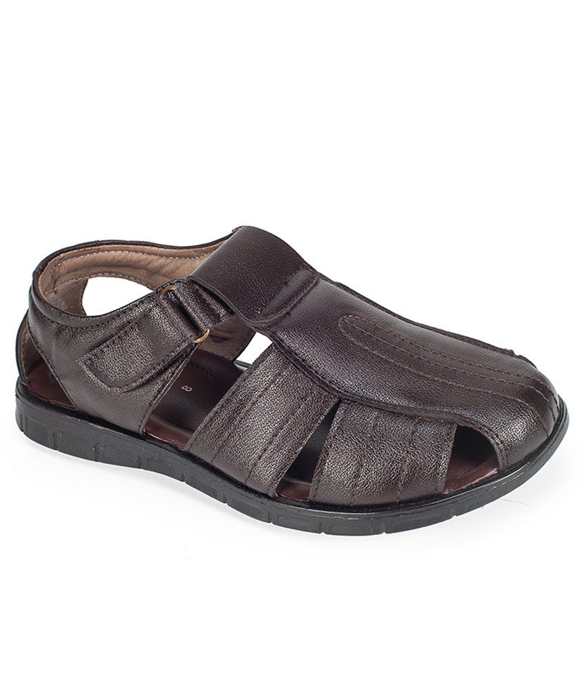 crocs khadims