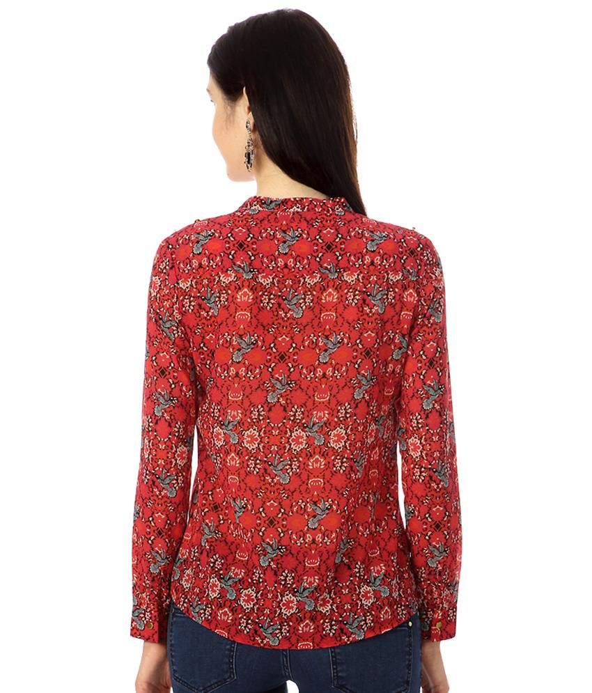 van heusen red tshirt