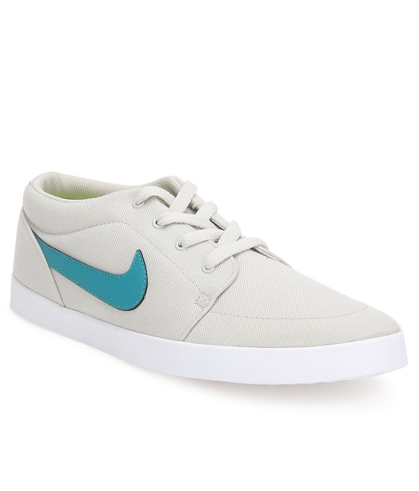 nike voleio