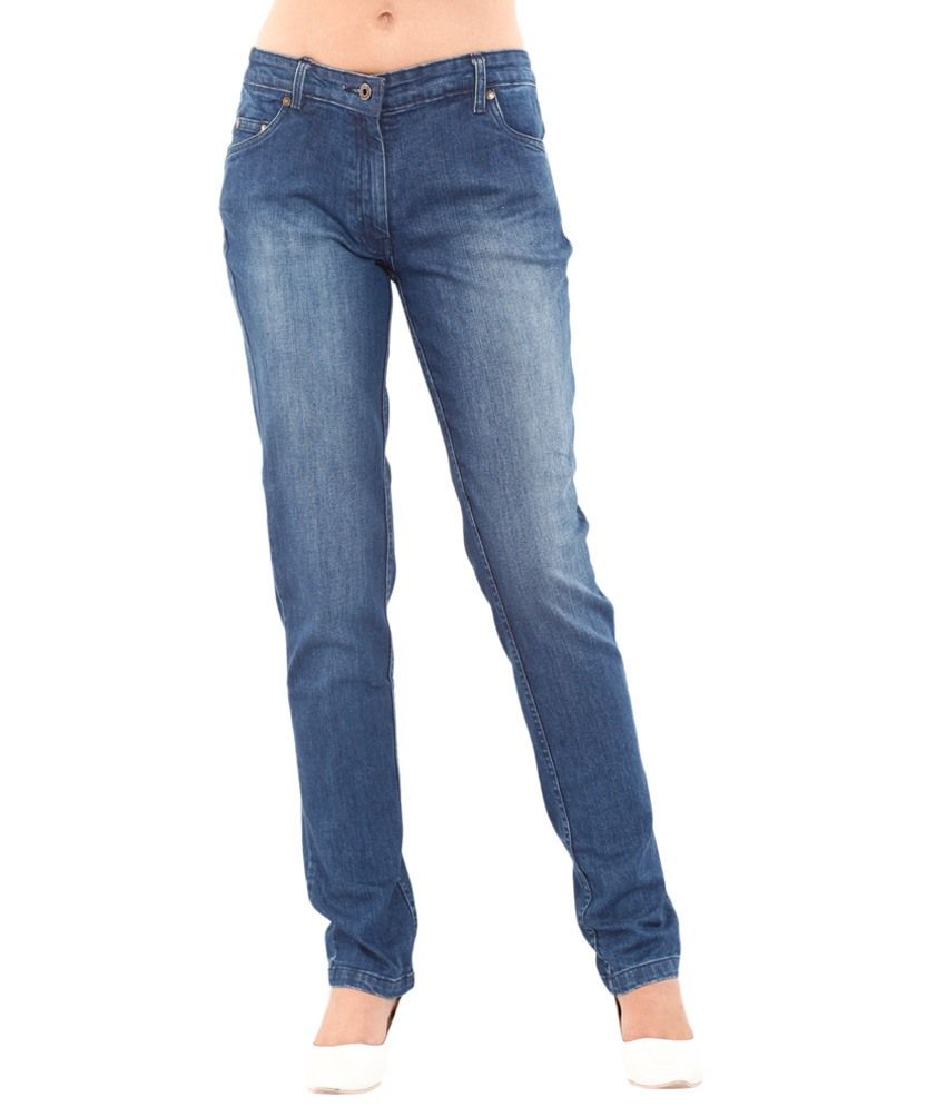 mustard top and jeans