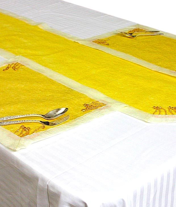 Dekor World Yellow Table Runner With Place Mats 3 Pieces Buy Dekor