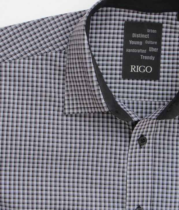 women's black and white checkered shirt