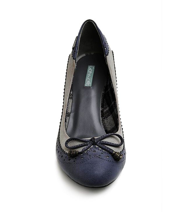 midnight blue pumps