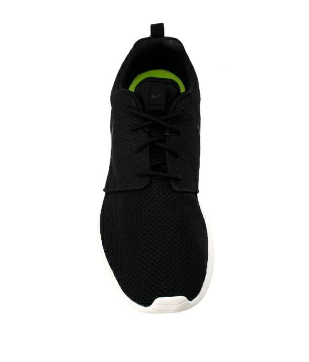 nike roshe black and white