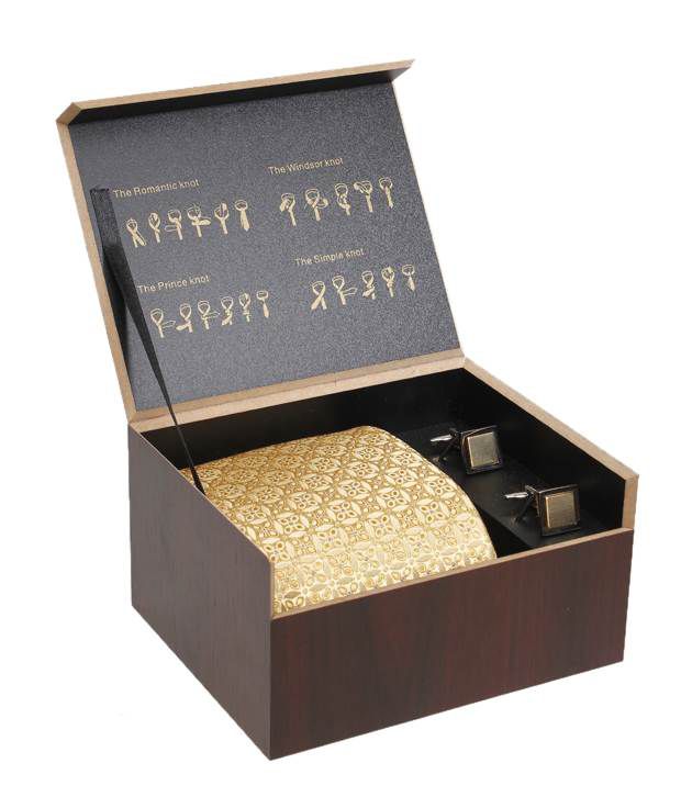 Satya Paul Attractive Golden Tie And Cufflinks T Set Buy Online At 1281