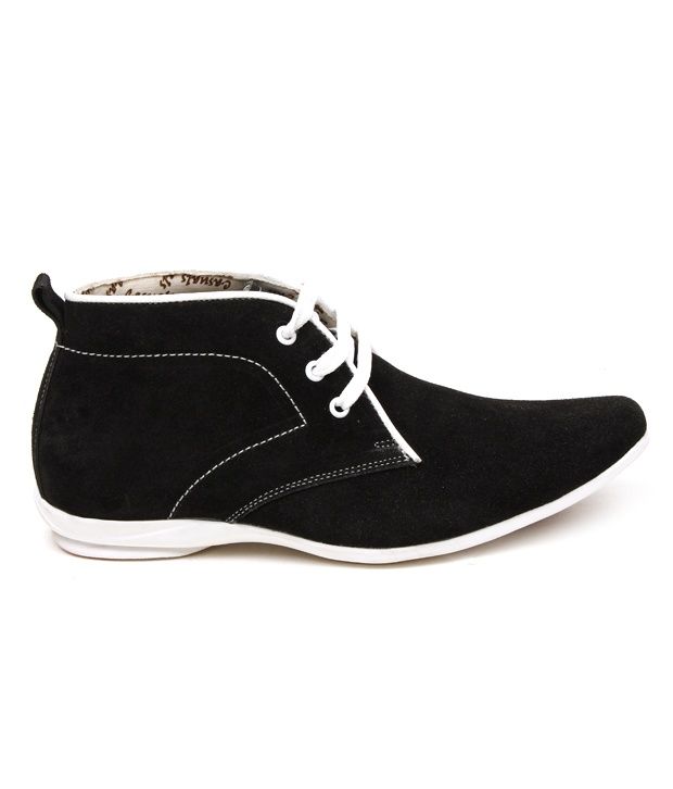 black ankle length shoes