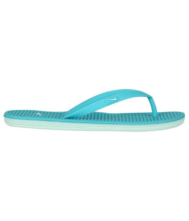 nike flip flops blue