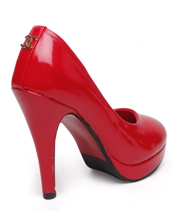 red shiny pumps