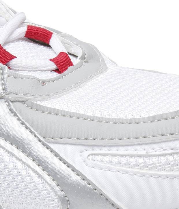 reebok acciomax lp white running shoes