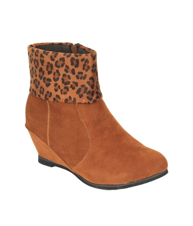 ladies tan ankle boots with fur trim