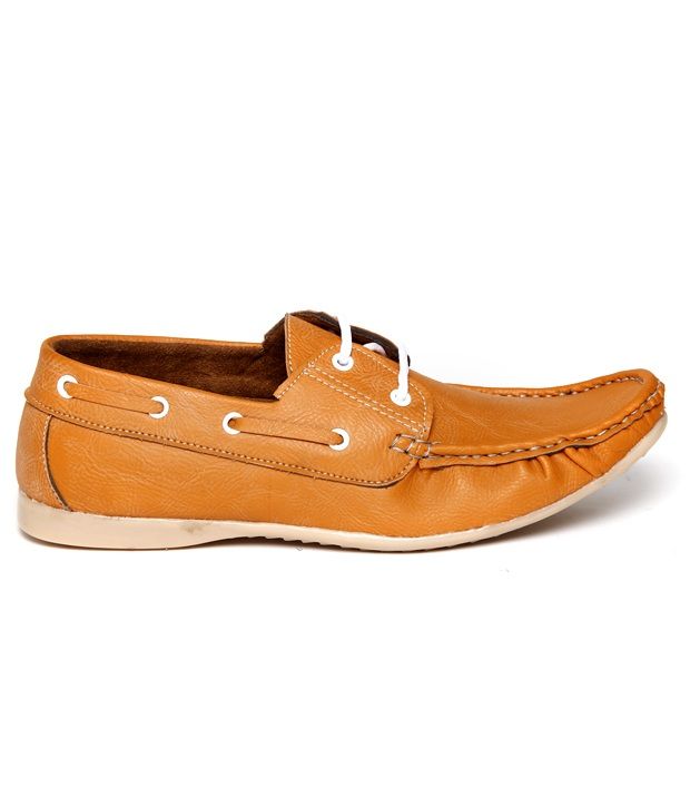 womens boat shoes tan