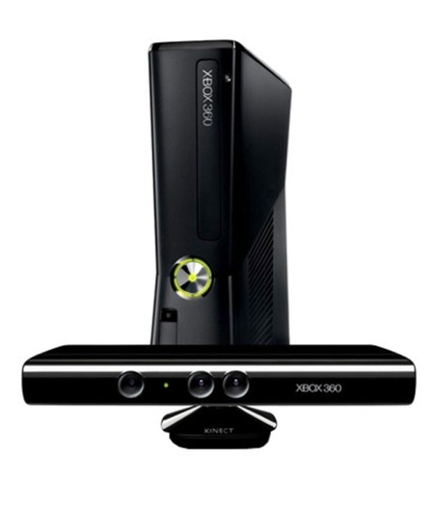 Buy Microsoft Xbox 360 (4GB) Kinect Bundle with Play n ...