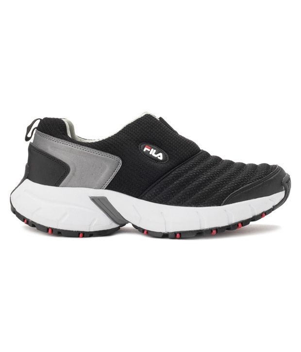 fila men's slip resistant shoes