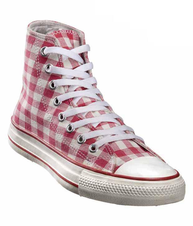 red checkered converse