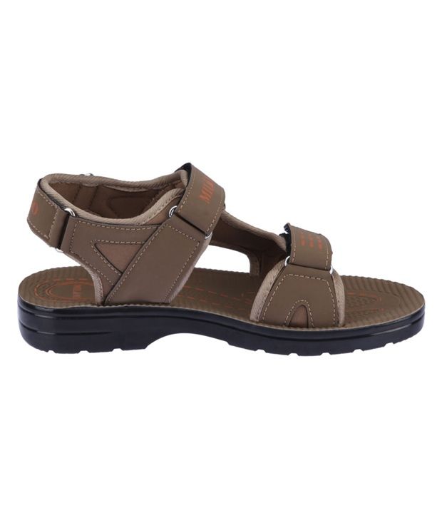 action milano sandals