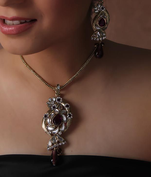 Zuni Lavish Purple Kundan Pendant Set: Buy Zuni Lavish Purple Kundan Pendant Set Online in India 