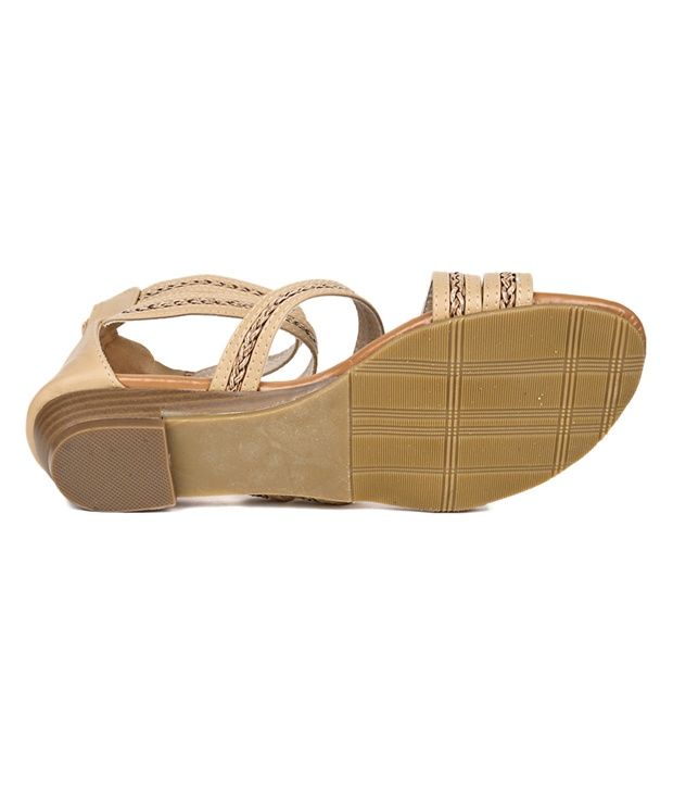 Evetoes Distinct Beige Gladiator Flat Sandals Price in India- Buy Evetoes Distinct Beige 