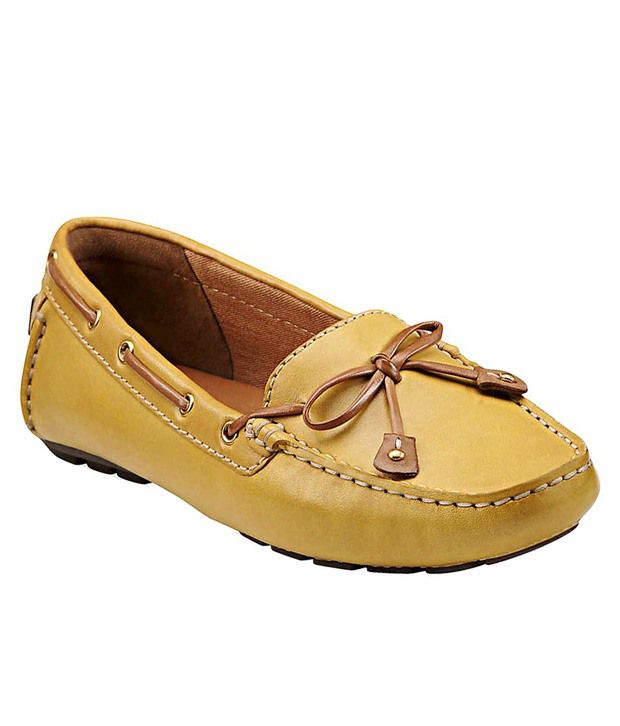 Clarks Yellow Casual Shoes Price in India- Buy Clarks Yellow Casual ...