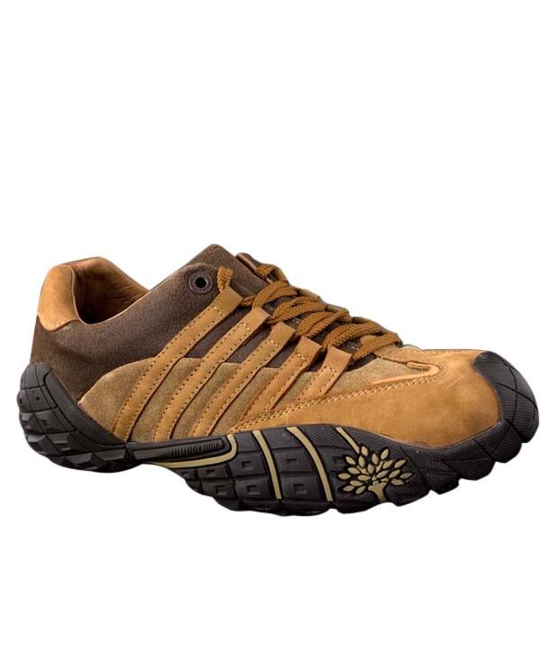 robust running shoes