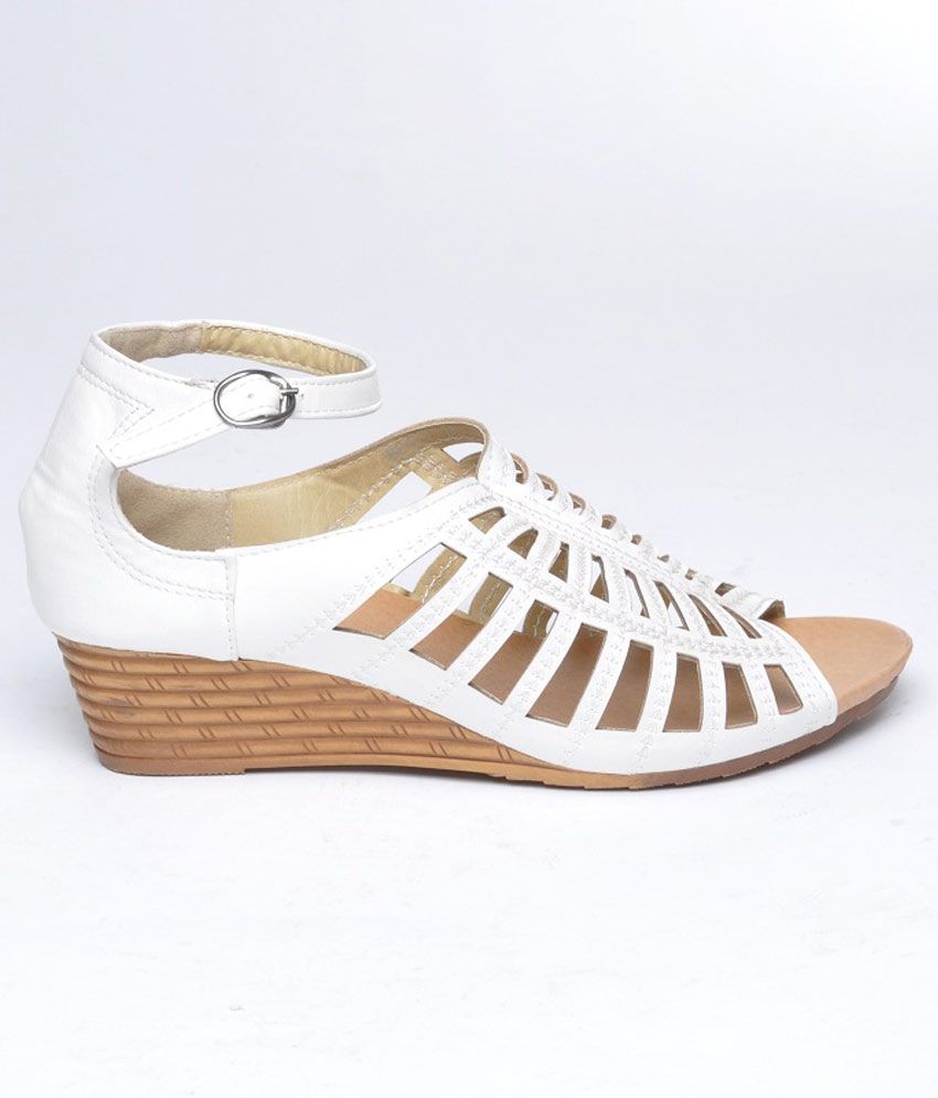2019 new White Wedges Wedding Pumps Sweet White Flower Lace Pearl Platform Pump Shoes Bride 