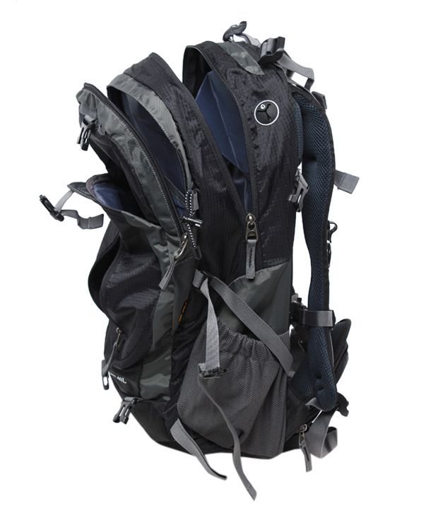 black travel backpack mens