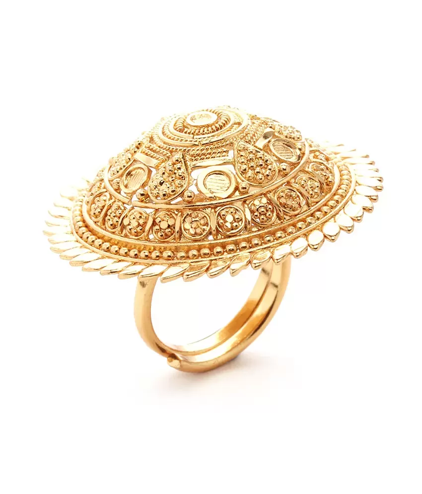Buy Gold Plated Polki Cutwork Studded Ring by Nayaab by Aleezeh Online at  Aza Fashions.