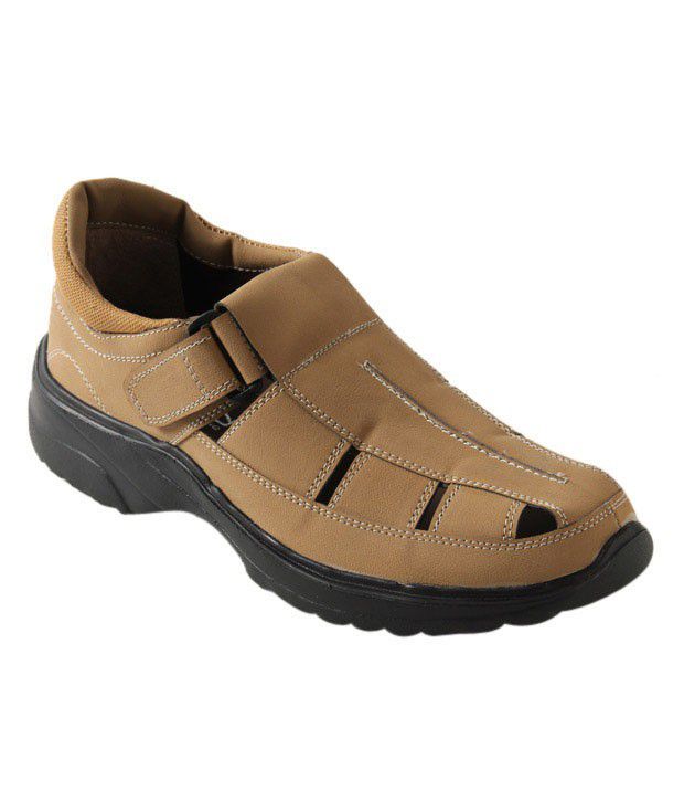 Roony CLOSE SANDLE Tan Sandals