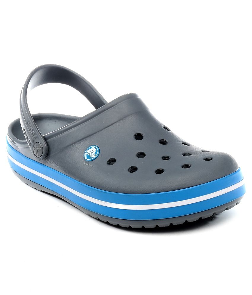  Crocs  Black Clog Shoes  Price in India Buy Crocs  Black 